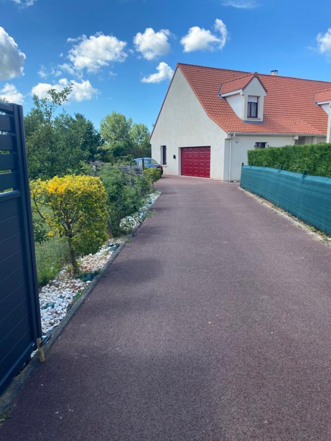 Bed and Breakfast Aux Charmes Isques Exterior foto