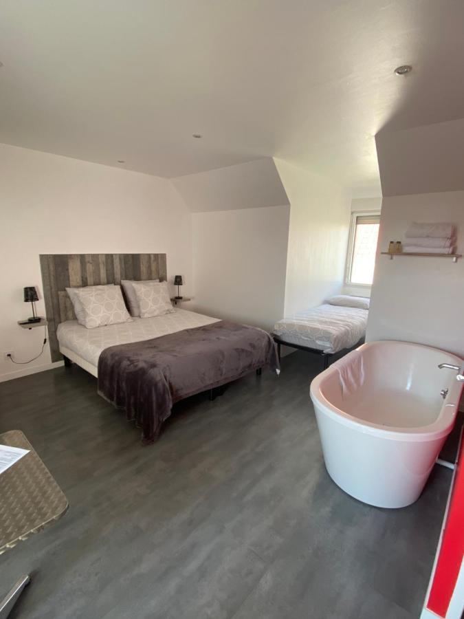 Bed and Breakfast Aux Charmes Isques Exterior foto
